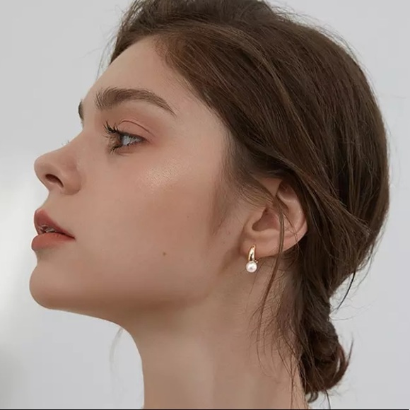 Cute Pearl hoop earrings sterling silver wedding gift vermeil - Picture 6 of 11